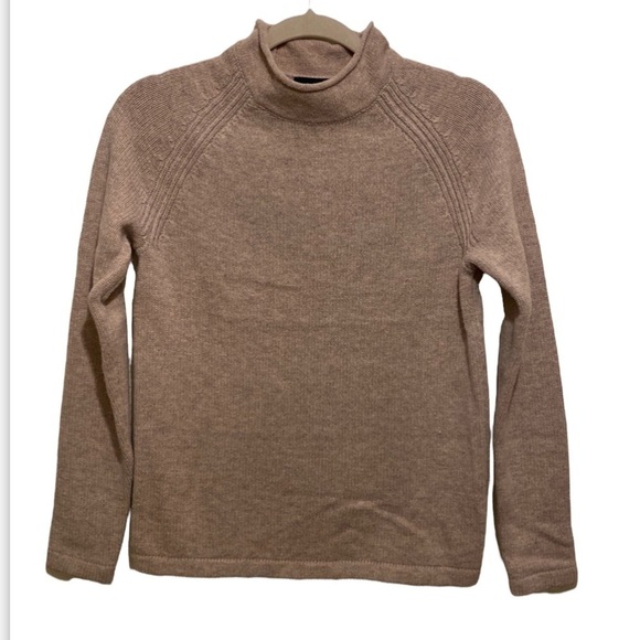 J. Crew 60% merino wool sweater in perfect condition. Size Xxs. - Picture 1 of 11